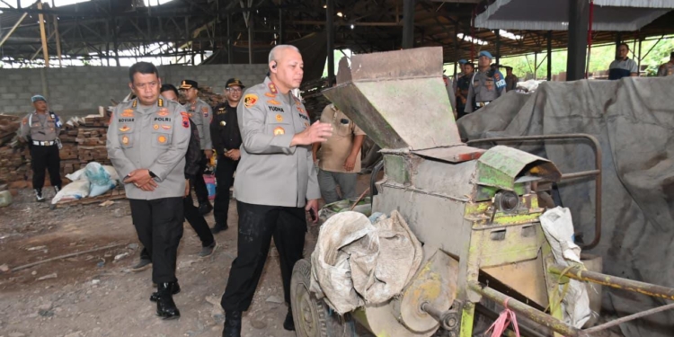 Perkuat Ketahanan Pangan, Kapolda Kalsel Tinjau Langsung Gudang dan Dryer Jagung di Kecamatan Bati-Bati