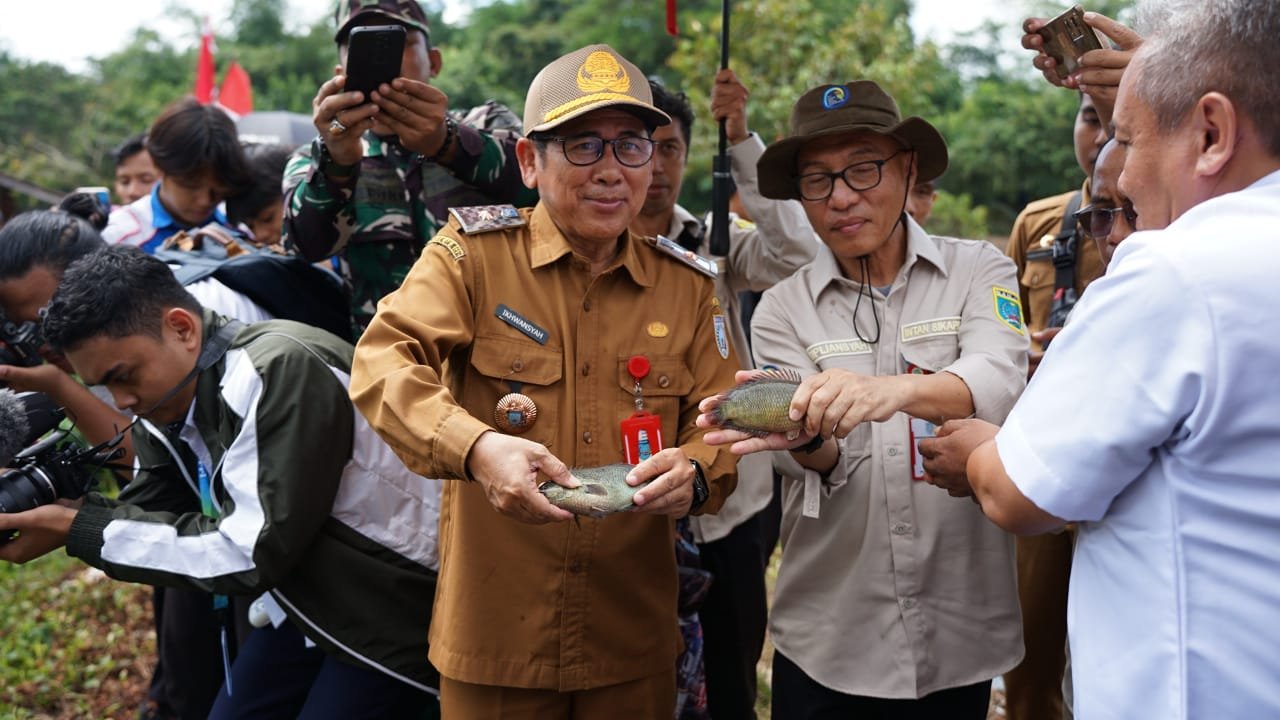 Panen Ikan Papuyu di Karang Intan, Pemkab Banjar Dorong Ketahanan Pangan dan Ekonomi Lokal