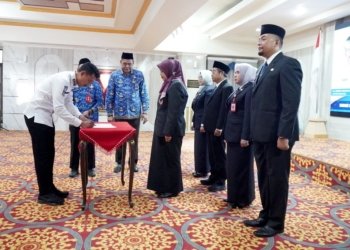 Bupati Kabupaten Banjar Lantik Lima Pejabat Pimpinan Tinggi Pratama, Tegaskan Integritas dan Inovasi Pelayanan Publik