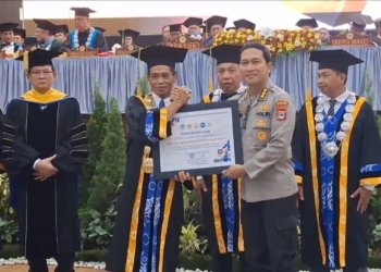 Polda Kalsel Terima Penghargaan dari ULM, Komitmen Kolaborasi Ketahanan Pangan Diakui