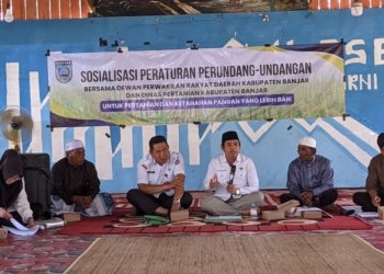 M Zaini Anggota Komisi II DPRD Banjar Bersama Distan Gelar Sosialisasi Regulasi Pertanian, Dorong Petani Lebih Cerdas dan Berkelanjutan