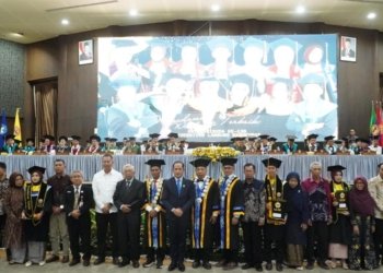 ULM Kukuhkan 1.300 Wisudawan, Hadirkan Menteri KLHK Sebagai Tamu Kehormatan