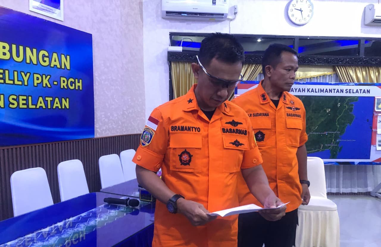 Helikopter BK117-D3 PT Eastindo Air Terjatuh di Hutan Mantewe, Evakuasi Korban Masih Berlangsung