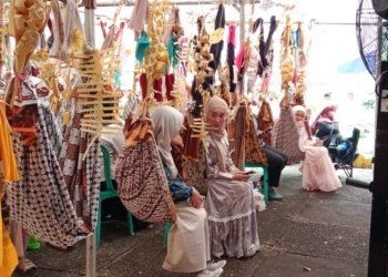 Bayi Hingga Lansia 63 Tahun Ikuti Prosesi Baayun Maulud