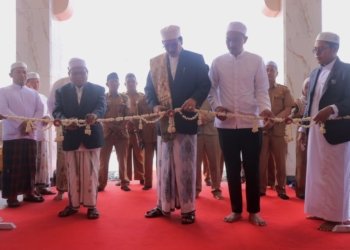 Bupati Kabupaten Banjar Resmikan Musala Putri dan Kukuhkan 153 Alumni Ponpes Al-Mursyidul Amin Gambut