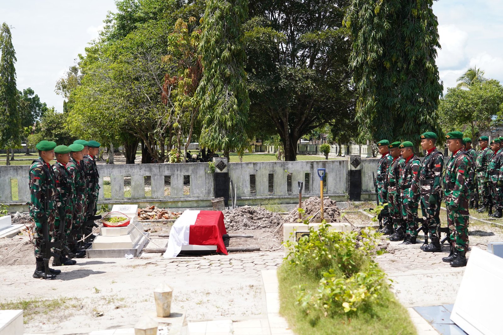 Kodim 1006/Banjar Beri Penghormatan Terakhir kepada Kolonel Inf Taswin Arief