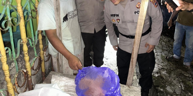 Hasil Otopsi, Bayi Dibuang di Kemuning Diduga Dibekap Hidup-Hidup