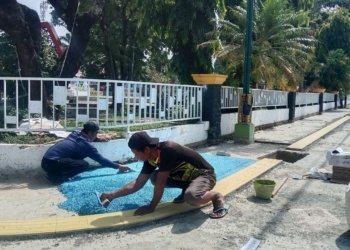 Capai 62 Persen, Penataan Trotoar Taman Van Der Pijl Banjarbaru Dibuat Seirama Ramah Anak