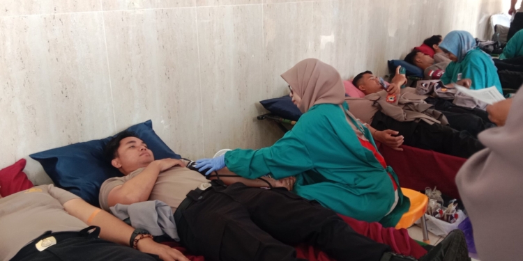 Sambut Hari Jadi Humas Polri Ke-74, Polda Kalsel Gelar Donor Darah