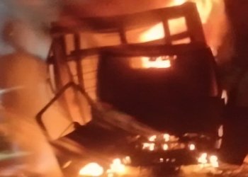 Mobil Box Cold Diesel Terbakar di Parombunan, Damkar Sibolga Bergerak Cepat Padamkan Api