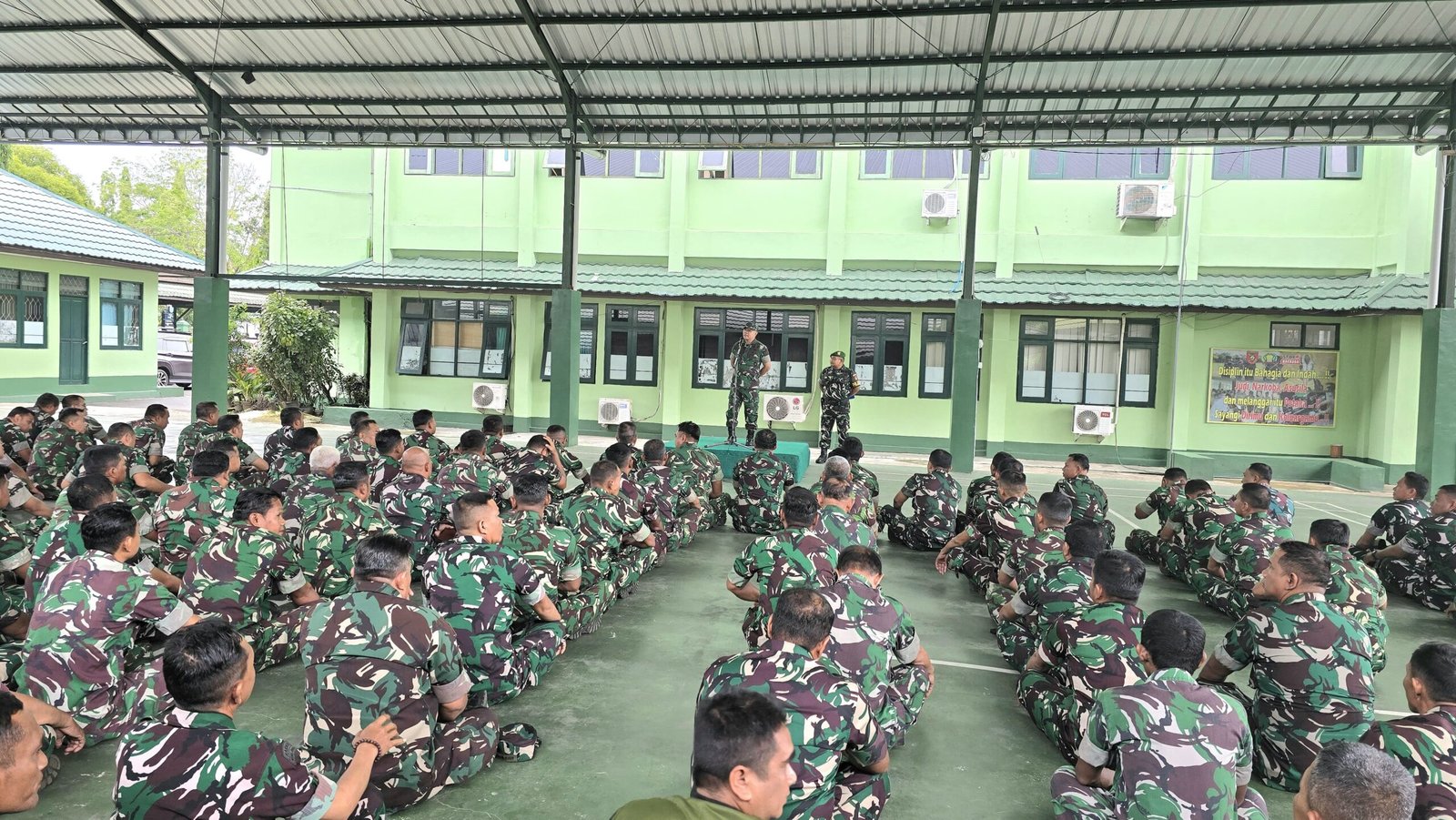 Dandim 1006/Banjar Tekankan Disiplin dan Profesionalisme dalam Apel Gabungan dan Jam Komandan
