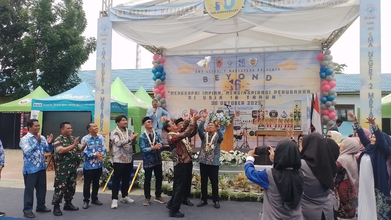 Koramil 1006-06/Martapura Dukung Semangat HUT ke-16 SMAN 2 Martapura: “Menggapai Impian, Menginspirasi Perubahan”