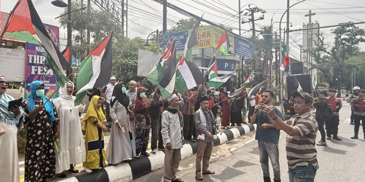 Aksi Damai Bela Palestina Kembali Menggema di Banjarmasin