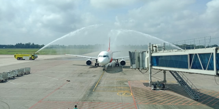 Penerbangan Perdana AirAsia Hubungkan Banjarmasin-Kuala Lumpur, Simbol Eratnya Hubungan Serumpun