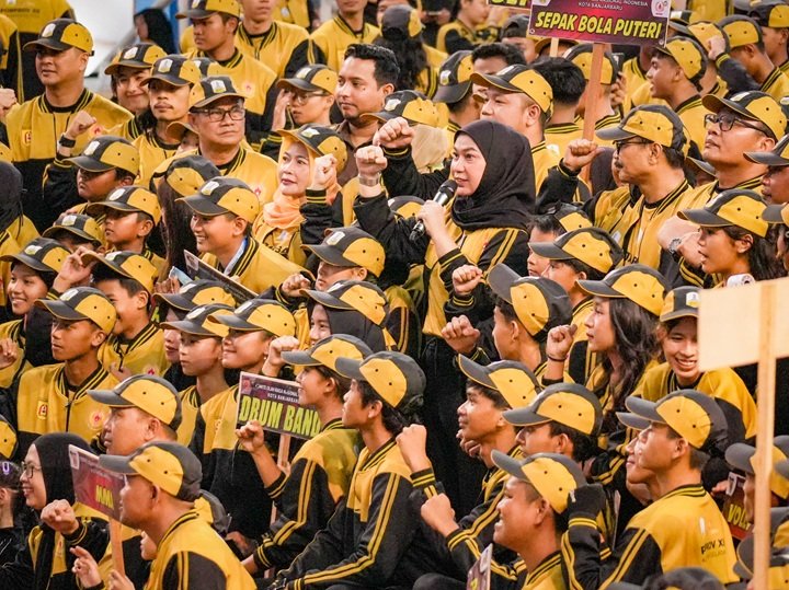 Wali Kota Banjarbaru Lepas 55 Kontingen PORPROV XII Kalsel 2025