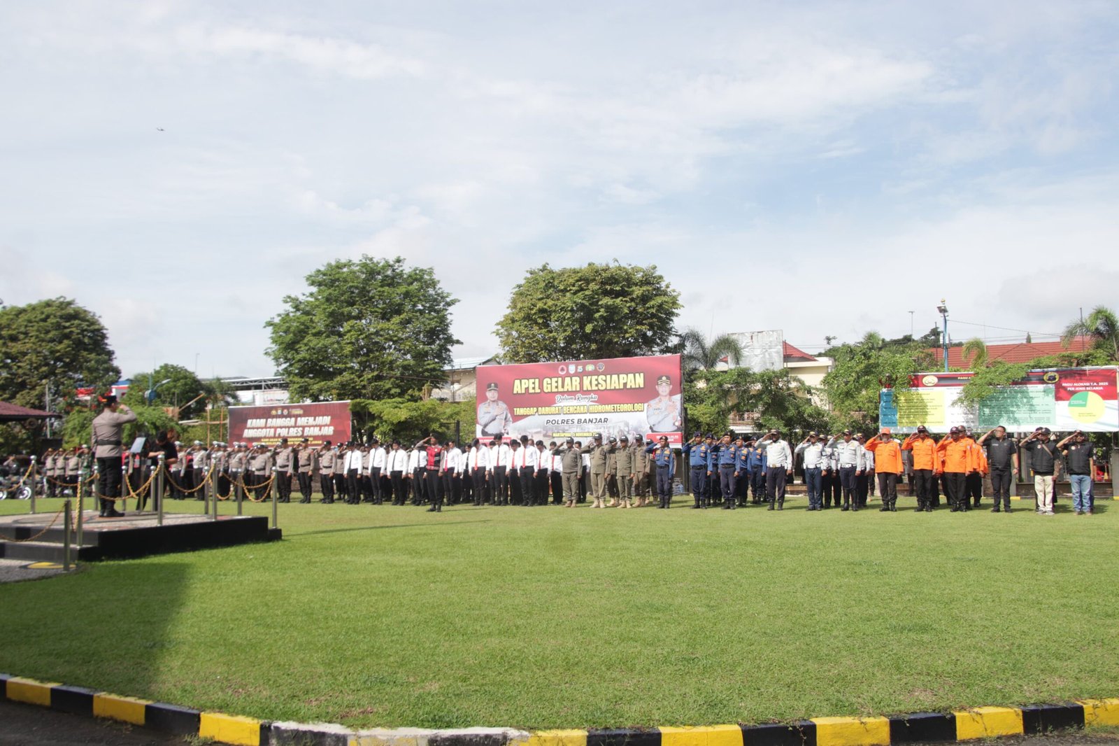 Polres Banjar Gelar Apel Kesiapan Tanggap Darurat Bencana Hidrometeorologi Tahun 2025