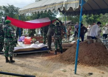 Kodim 1006/Banjar Gelar Upacara Persemayaman dan Pemakaman Militer Penuh Kehormatan untuk Mayor Arh (Purn) Eko Nugroho Setianto