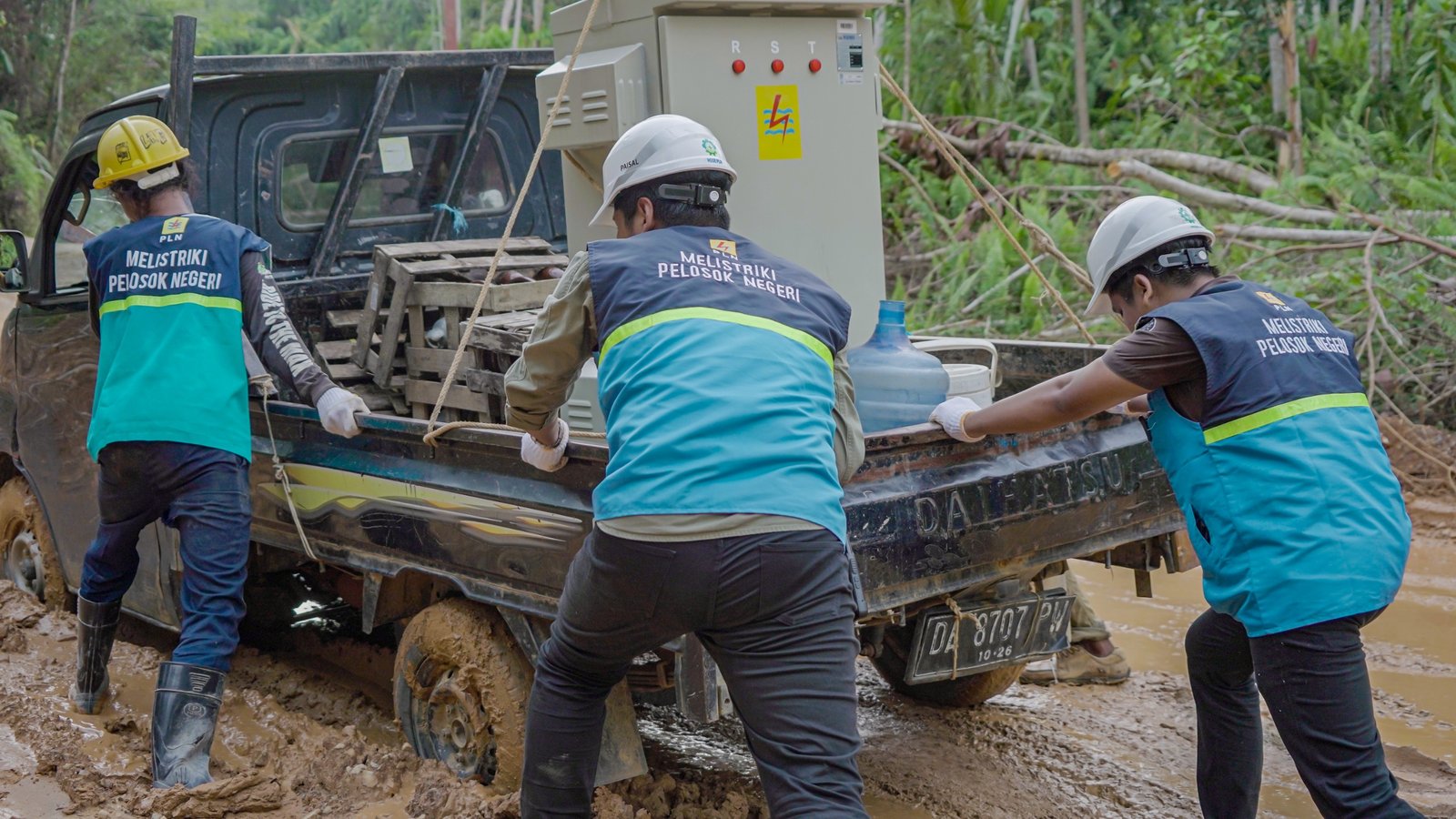 Momentum Delapan Dekade Hari Listrik Nasional, PLN Optimistis Elektrifikasi Desa Rampung 2027