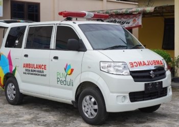 PLN Salurkan Ambulans untuk Desa Bumi Harjo, Wujudkan Semangat Kepedulian di Momen Hari Pahlawan
