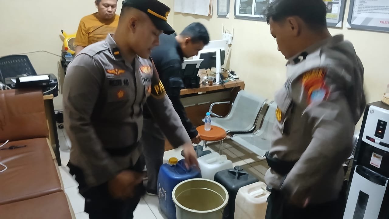 Penjual Tuak di Simpang Brimobda Kalsel Ditangkap