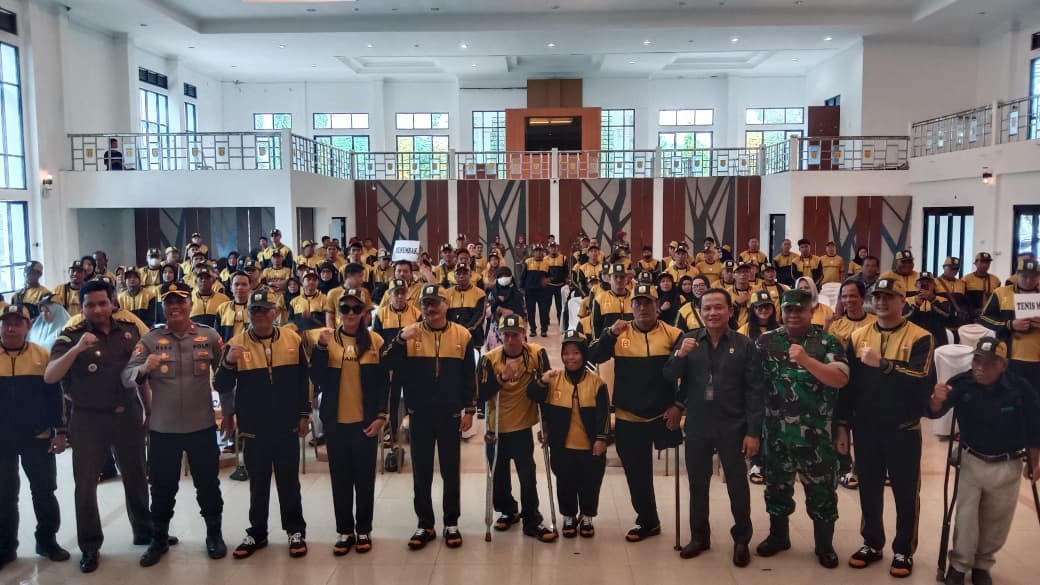 Pastikan Siap Berlaga di Peparprov V Kalsel, Kontingen Banjarbaru Resmi Dilepas