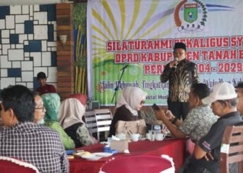 Anggota DPRD Tanah Bumbu Lintas Periode Pererat Silaturahmi dalam Reuni Kelima