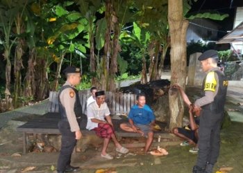 Dalam Senyap Malam, Polsek Pulau Sembilan Perkuat Rasa Aman lewat Patroli dan Sosialisasi 110