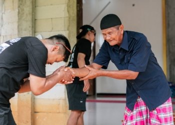Ekspedisi Berbagi Hadirkan Cinta dan Bahagia dari YBM PLN untuk Desa Panahan