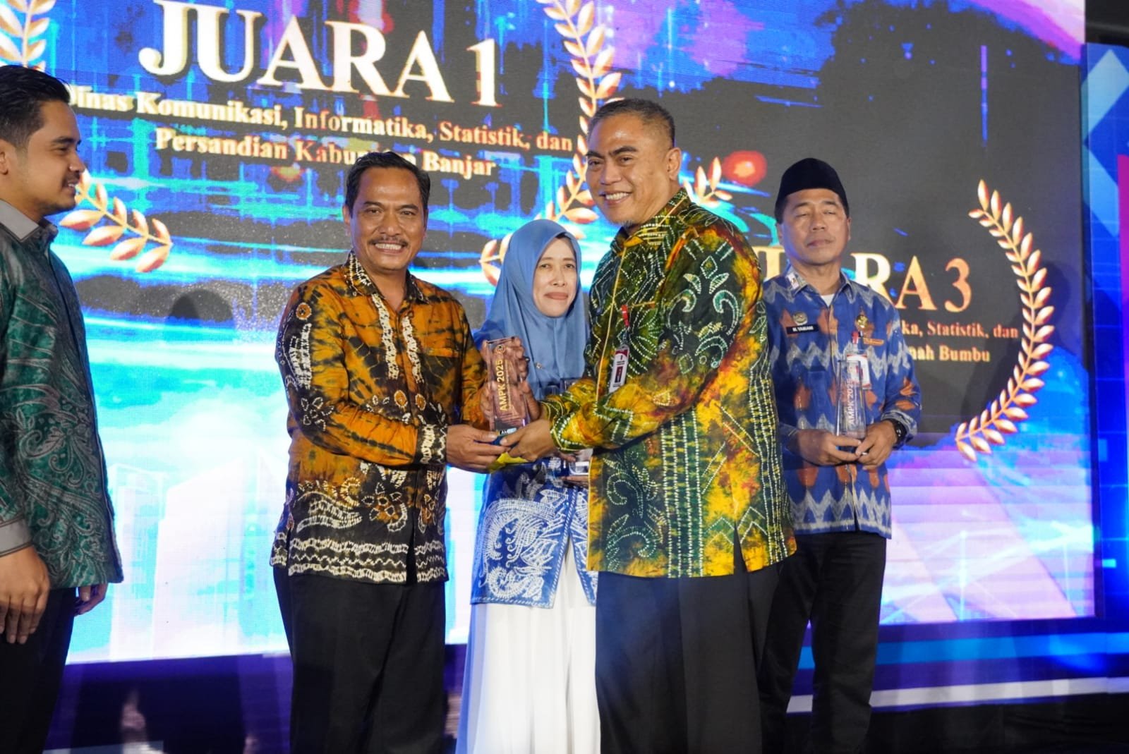 DKISP Kabupaten Banjar Raih Terbaik I Mitra Humas Pemprov Kalsel 2025, Pengakuan atas Konsistensi Kinerja Komunikasi Publik di Era Informasi Cepat