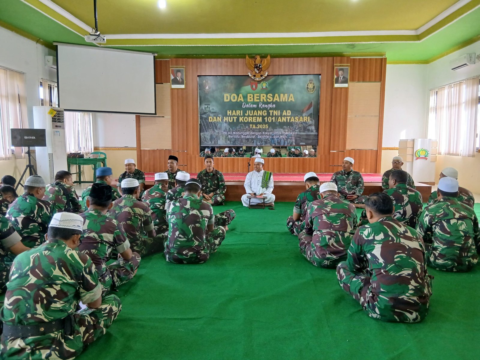 Kodim 1006/Banjar Gelar Doa Bersama Peringati Hari Juang TNI AD dan HUT ke-64 Korem 101/Antasari