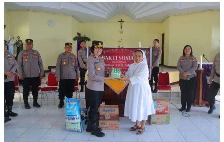 Polres Minahasa Utara Anjangsana ke Panti Werdha