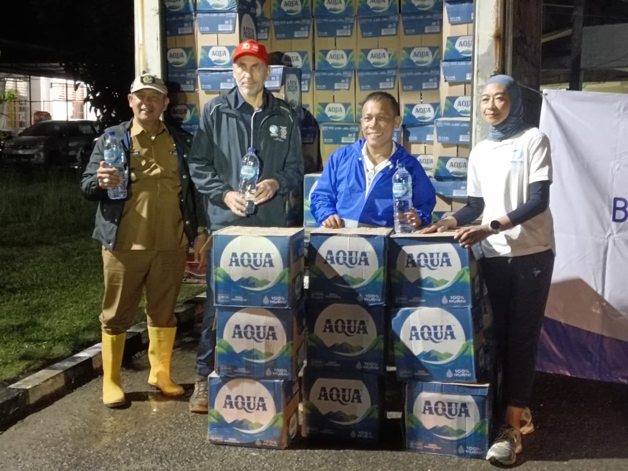 Pemkab Tapteng Terima Bantuan Kemanusiaan dari Danone Indonesia