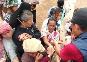 Relawan Turuntangan  Distribusikan Logistik untuk Warga Korban Banjir dan Longsor di Tapteng