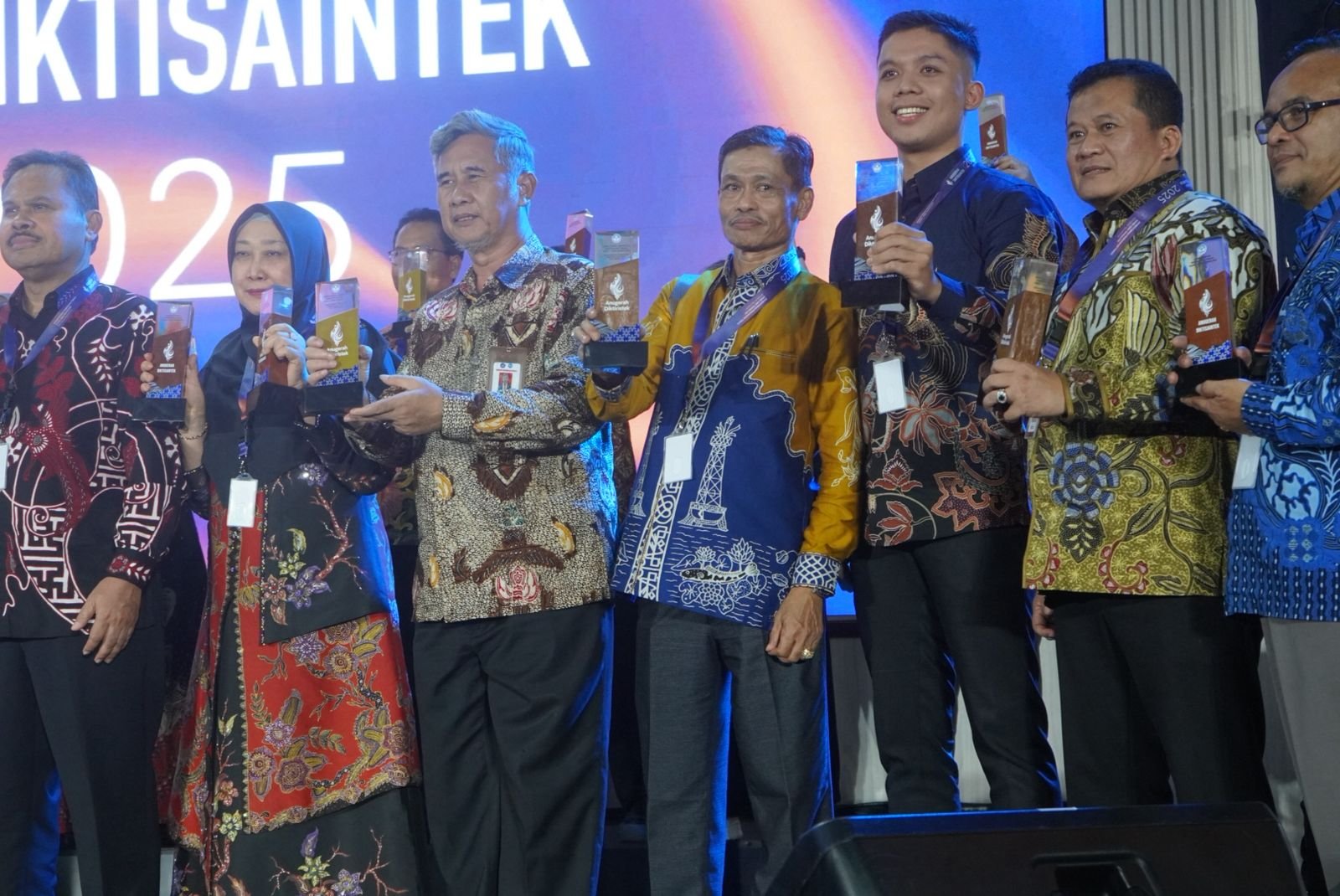ULM Sabet Dua Penghargaan Nasional di Anugerah Diktisaintek 2025