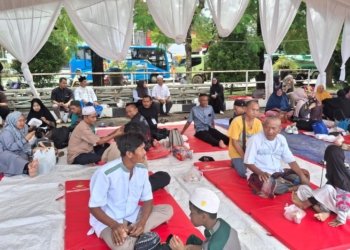 Jamaah Sekumpul Dimanjakan Pijat Gratis di Lapangan Murdjani Banjarbaru