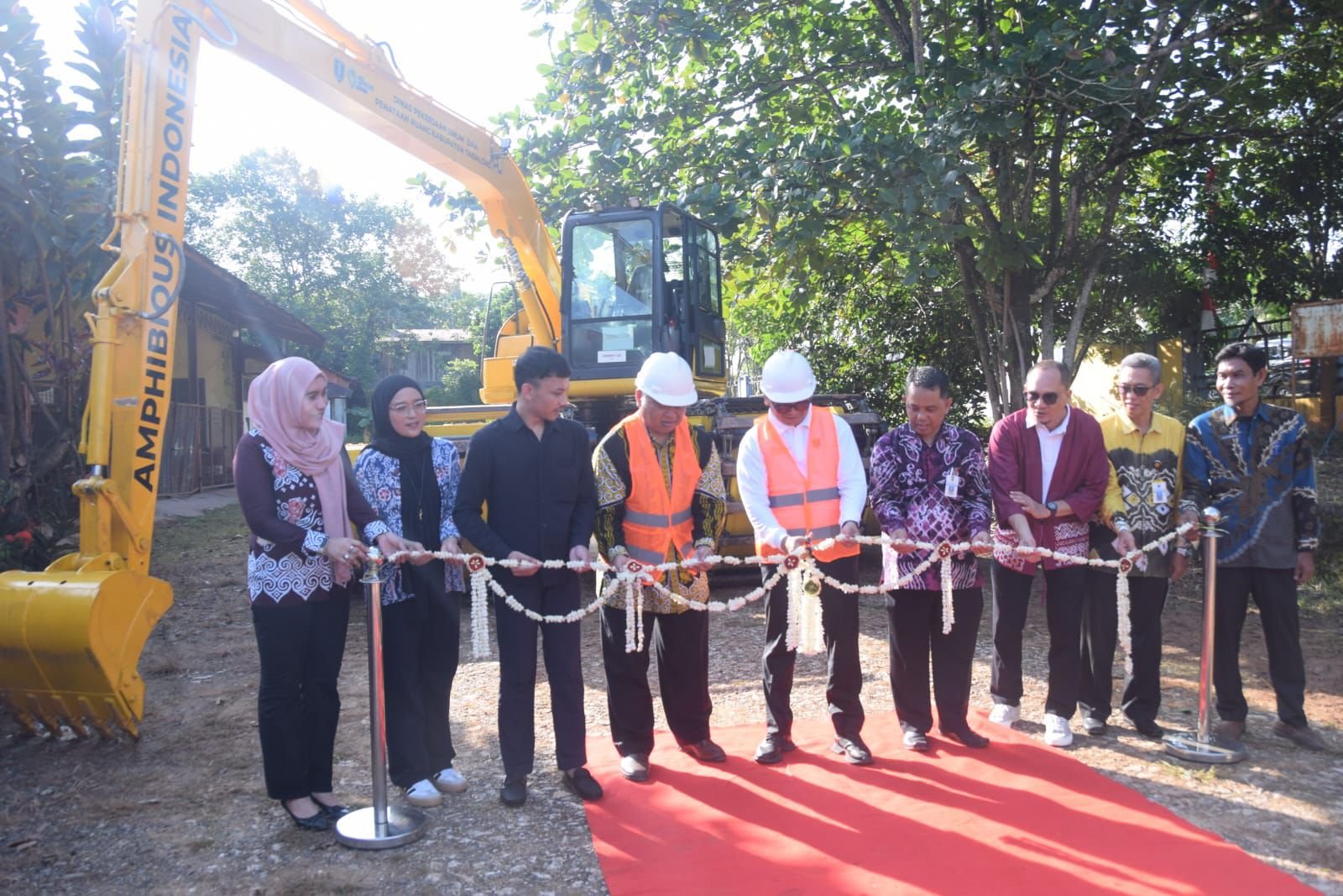 Tabalong Miliki Ekskavator Amphibi Baru untuk Genjot Produktivitas Pertanian Rawa Lebak