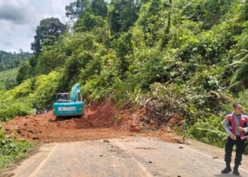 Longsor Tutup Total Jalur Banjarbaru–Batulicin, Gubernur Muhidin Minta Penanganan Cepat
