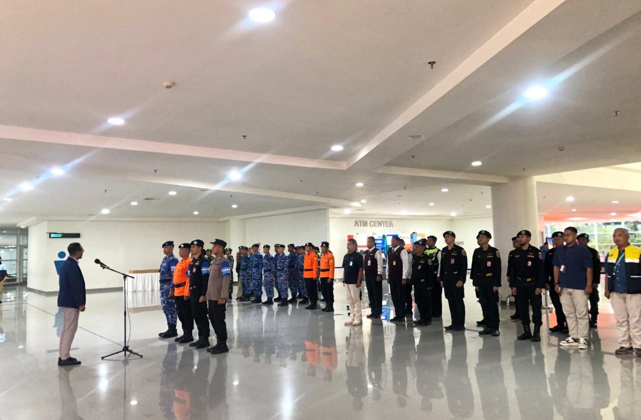 Posko Terpadu Nataru Resmi Dibuka di Bandara Syamsudin Noor, Lonjakan Penumpang Diprediksi Tipis