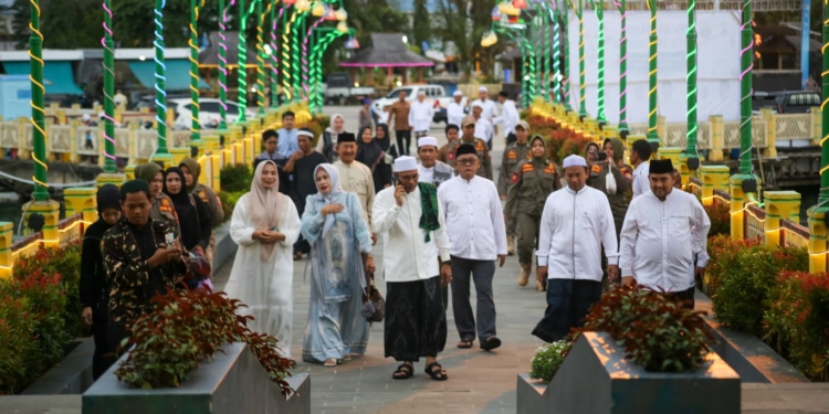 Pemkab Kotabaru Awali Tahun Baru 2026 dengan Doa Bersama di Masjid Apung