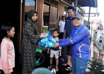 Pemkab Banjar Perkuat Kehadiran Negara di Tengah Banjir, 918 Paket Logistik Disalurkan ke Pesayangan dan Melayu Ilir