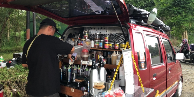 Ngopi Praktis di Banjarbaru, Kopi Karimun Tawarkan Puluhan Menu Racikan ala Kafe