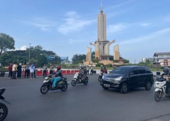 Uji Coba Rekayasa Lalu Lintas Bundaran Simpang Empat, Arah Martapura-Cempaka Ditutup Sementara