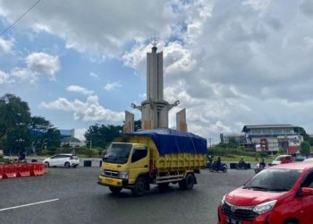 Uji Coba Rekayasa Lalin Bundaran Simpang Empat Dievaluasi, Kemacetan Belum Terurai