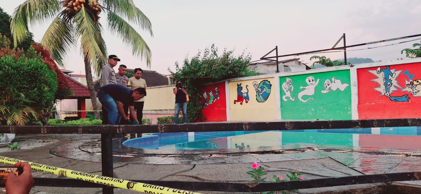 Lemahnya Pengawasan Phia Hotel Pandan, Bocah Tewas Tenggelam di Kolam Renang