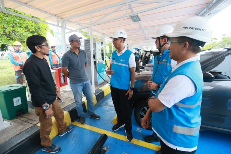 PLN Catat Pengisian Daya EV Lampaui Total Periode Nataru Tahun 2024