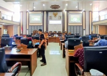 Tanggul Sawit dan Banjir di Desa: DPRD Bentuk Satgas Selesaikan Polemik PT Palmina