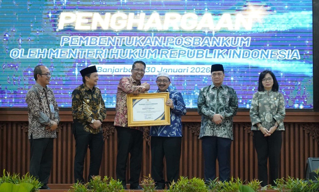 Pemkab Banjar Raih Penghargaan Kemenkum RI atas Dukungan Pos Bantuan Hukum Desa