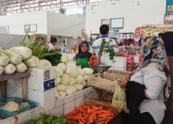 Banjir Kepung Sejumlah Wilayah, Disdag Kalsel Pastikan Pasokan Bahan Pokok Tetap Aman