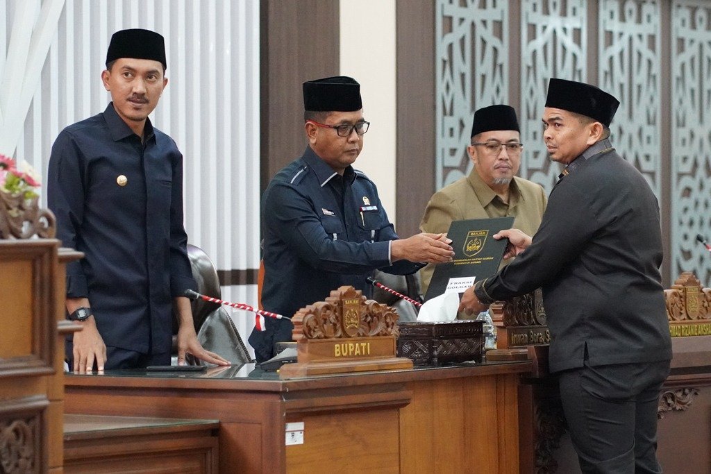 DPRD Banjar Bahas Penguatan UMKM dan Setujui Raperda Sampah, Langkah Nyata Dorong Ekonomi Rakyat dan Lingkungan Berkelanjutan