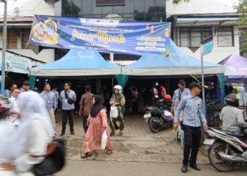 Dharma Wanita Perumda Pasar Bauntung Batuah Gelar Pasar Murah Sambut Ramadan 1447 H